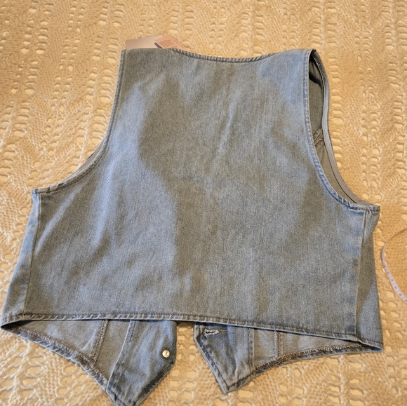 Denim vest - Picture 2 of 8
